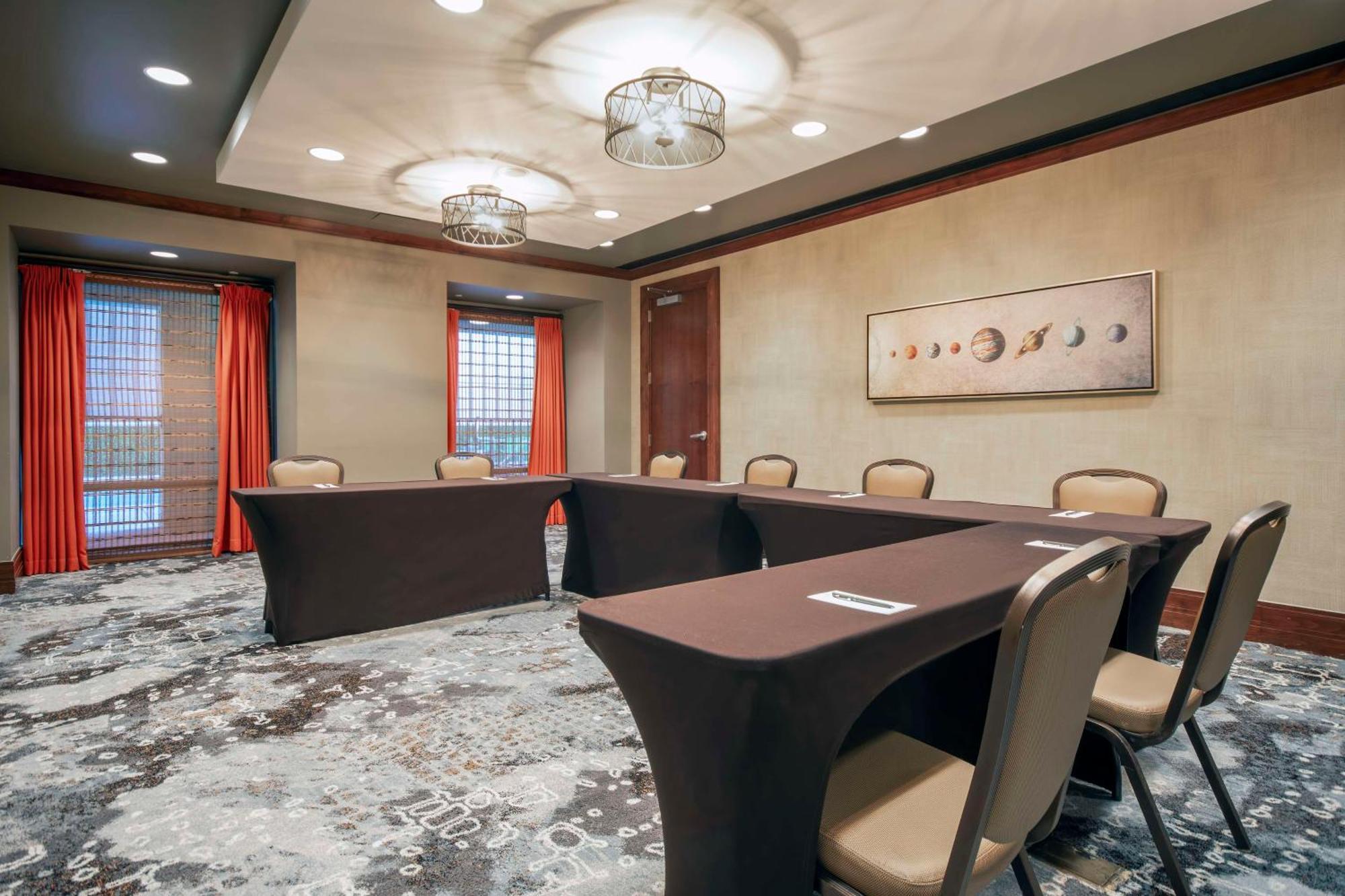 Embassy Suites Houston - Downtown Bagian luar foto