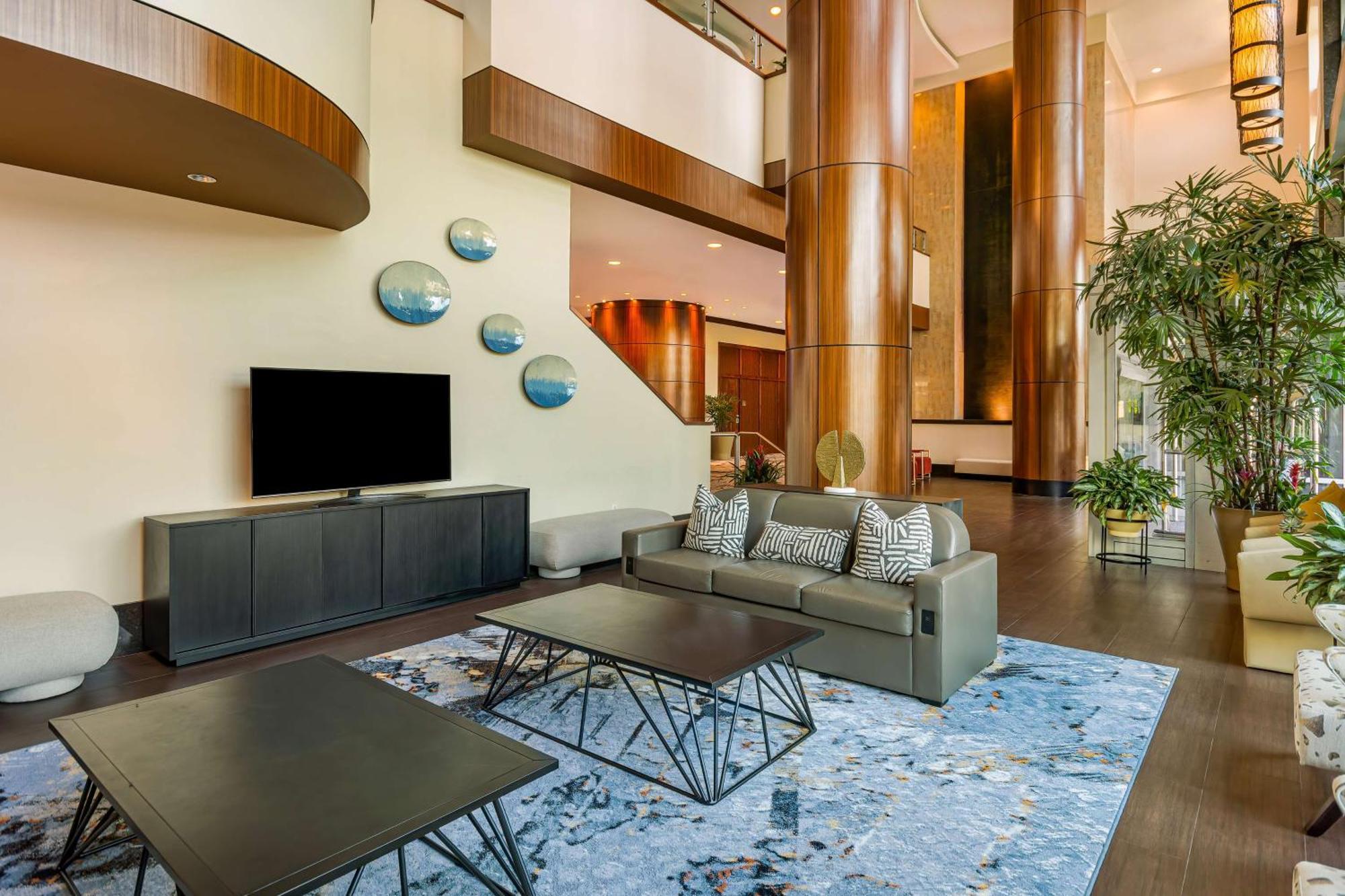 Embassy Suites Houston - Downtown Bagian luar foto